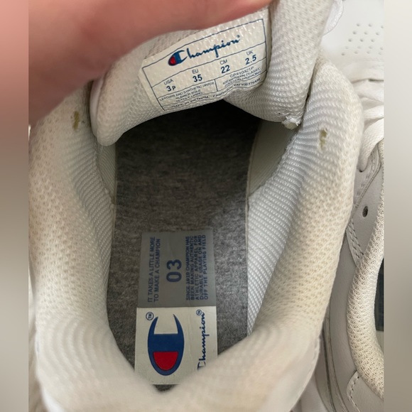 ❌SOLD❌ 🏆 Champion Sneakers KIDS - Picture 7 of 7